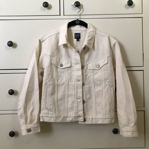 NWT GAP crop denim jacket!✨